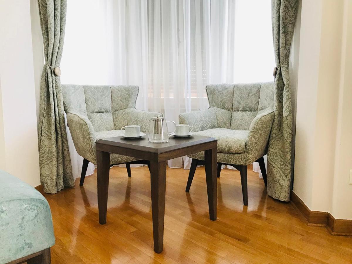 Knez Sima Jacuzzi, 3 Bedrooms, Balcony In Stari Grad 贝尔格莱德 外观 照片